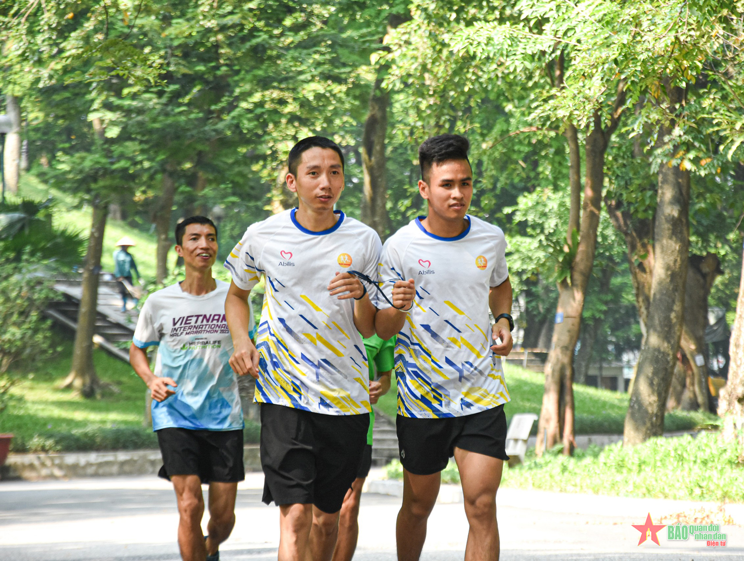 Cháy hết mình trên đường đua tốc độ